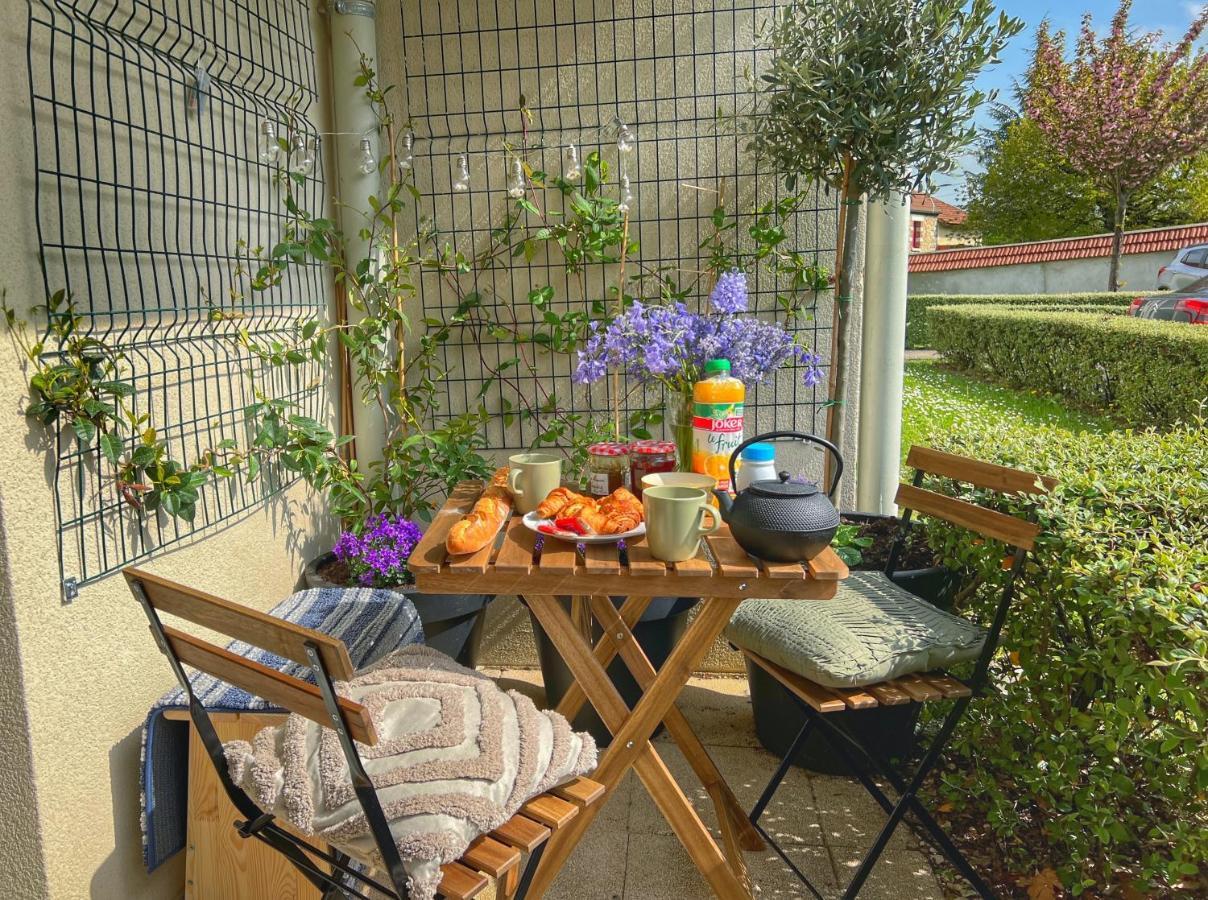 La Voulzie Appartement - Proche Centre Avec Parking Prive Provins Exteriér fotografie